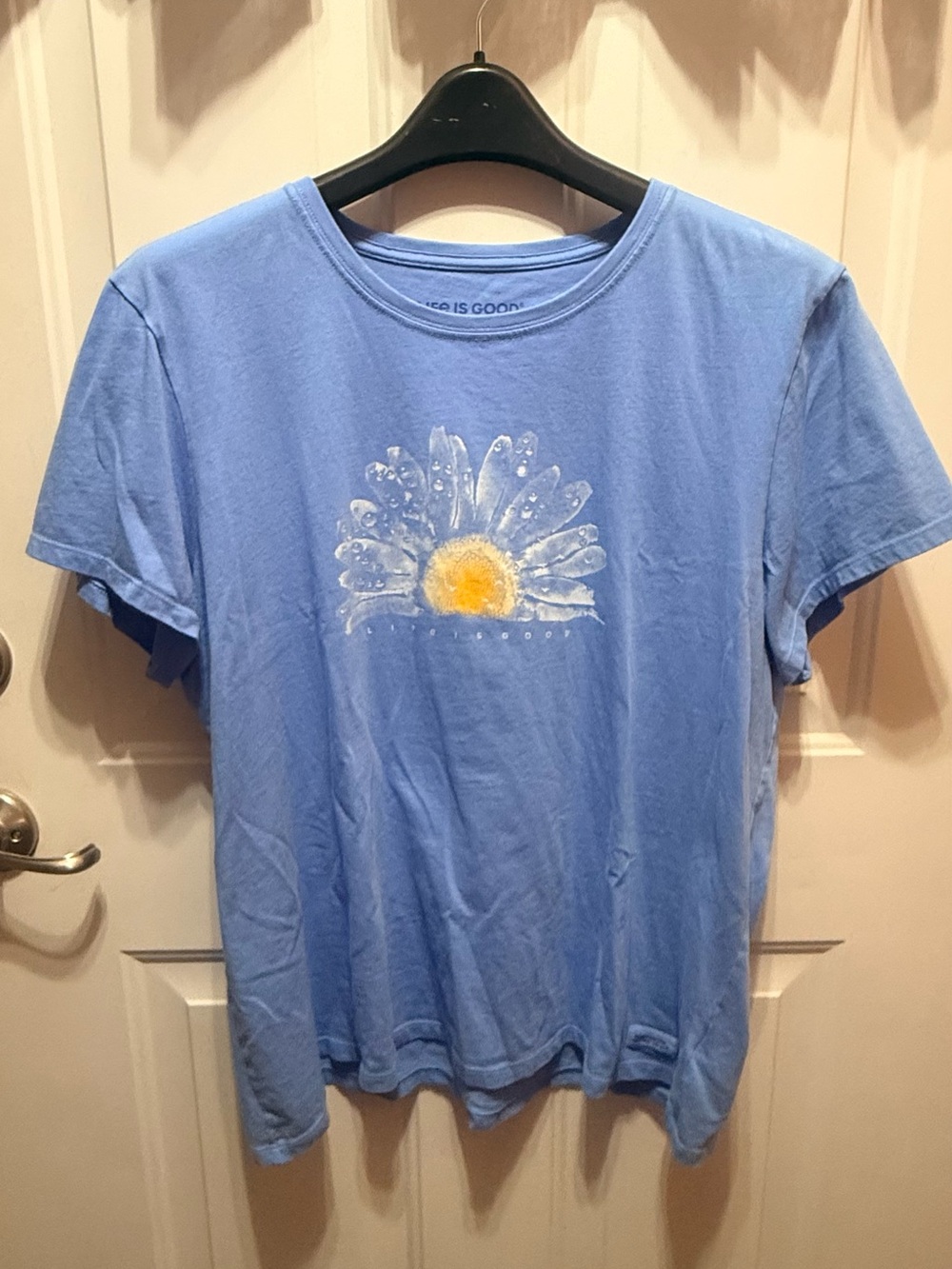 Life Is Good Medium Blue Daisy Crewneck Tee XXL